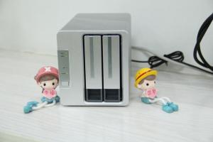 铁威马F2-221+西数红盘，你的私人云管家