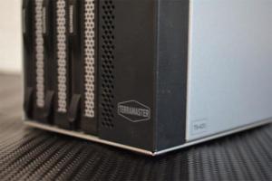 轻松管理企业数据，明星产品铁威马T9-423 NAS成中小企业数据储存首选