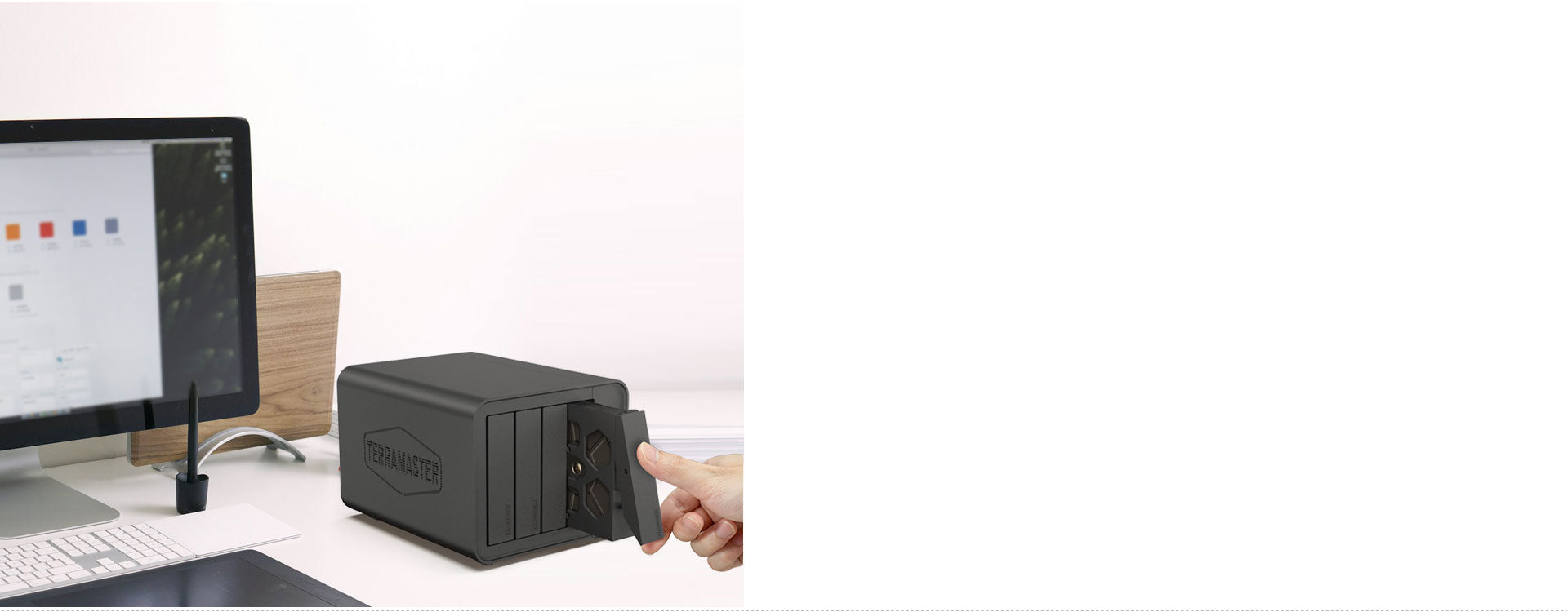 【美品】TerraMaster D4-320 4ベイ HDDケース+おまけ D4-320_grande.jpg?v=1761880689