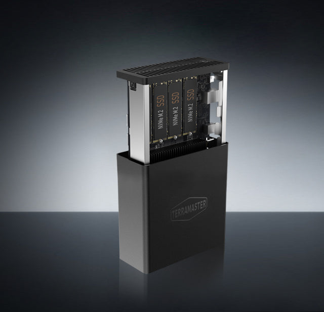TERRAMASTER/F4 SSD/NASストレージ/4ベイ/ TerraMaster F4 SSD NAS: Compact Storage for Solo Creatives | Fstoppers